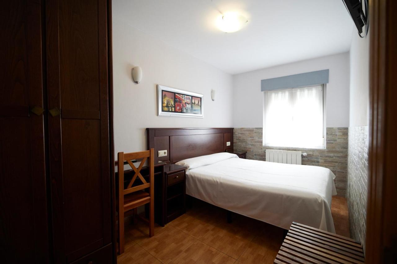 Pension Serafin Avilés Exterior foto