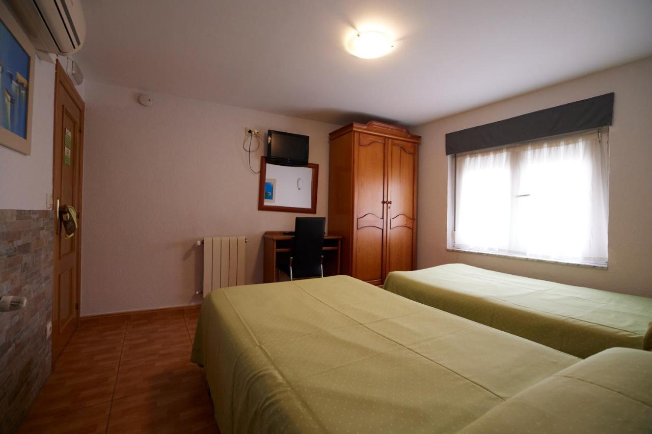 Pension Serafin Avilés Exterior foto