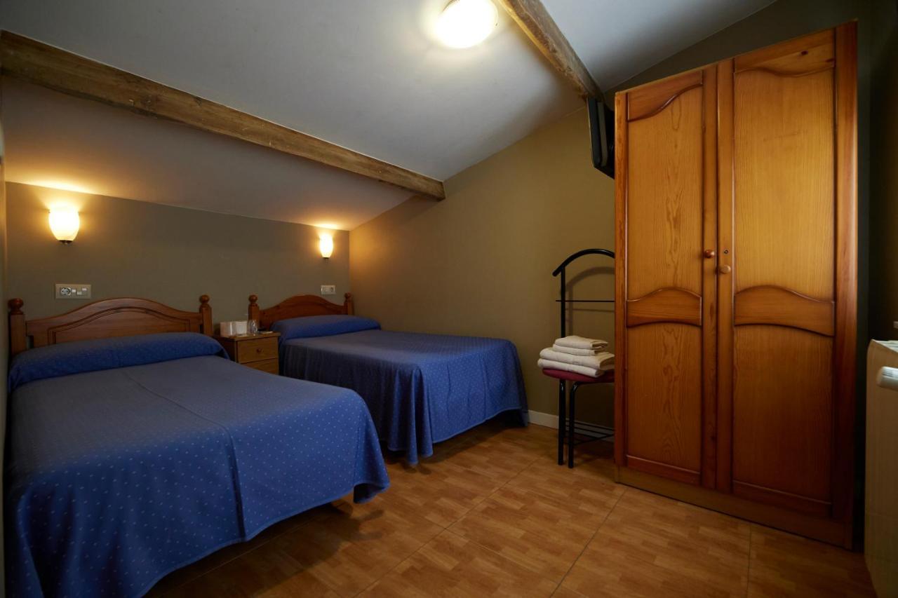Pension Serafin Avilés Exterior foto